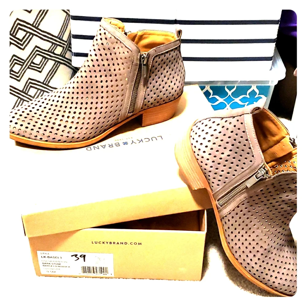 Lucky brand 9.5 perforated taupe booties Barcelona